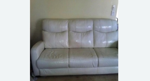 Химчистка кожаного дивана. Дербент